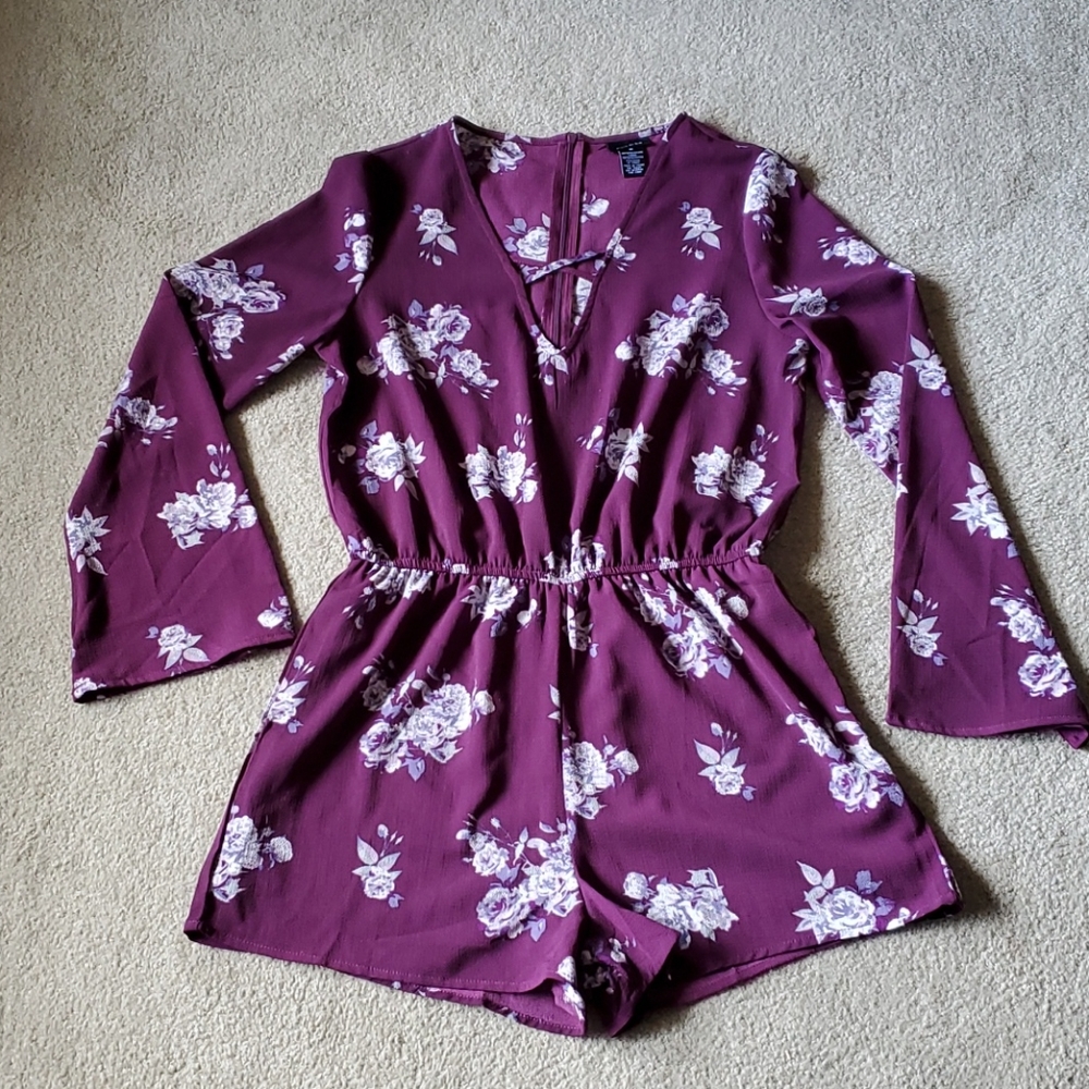 Womens romper size M